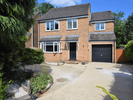 A Sizeable, Four Bedroom Detached Family Home - Kidlington